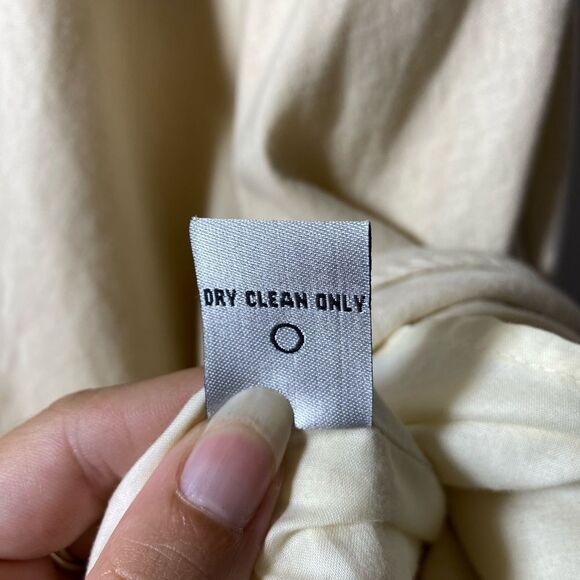 Tibi New York | Linen Strapless Dress with Floral Appliqué - Picture 10 of 10